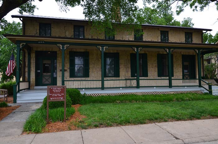 The Custer House main building - outside view.